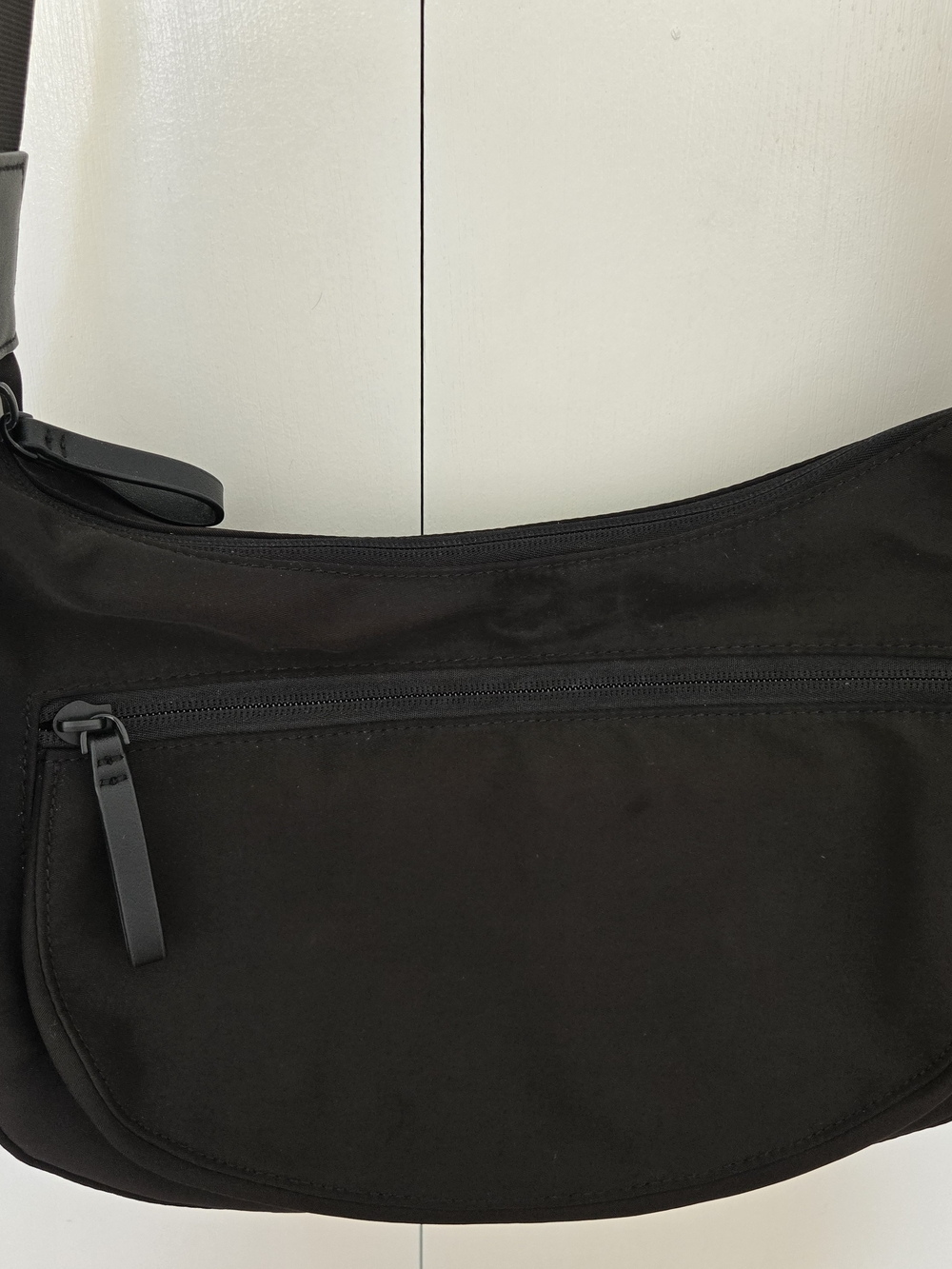 Durable Expandable Crossbody Bag – Great for Travel, Cycling & Everyday Use